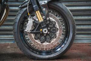 Image 11/38 of Norton Dominator SS (2015)