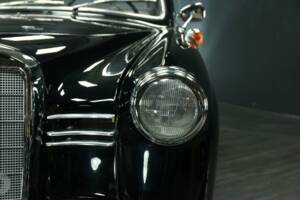 Bild 45/49 von Mercedes-Benz 180 D (1956)