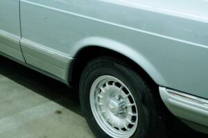 Image 14/50 of Mercedes-Benz 500 SEC (1982)