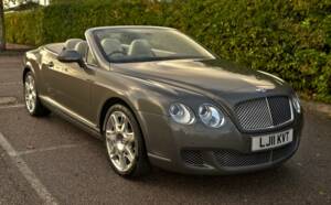 Image 5/50 of Bentley Continental GTC (2011)