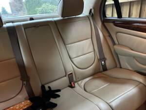 Bild 9/9 von Jaguar XJ 8 4.2 (2008)