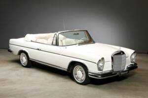 Image 10/27 of Mercedes-Benz 300 SE (1967)