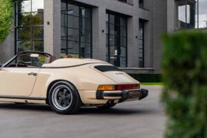 Bild 8/41 von Porsche 911 Speedster 3.2 (1989)