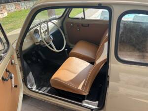 Image 16/23 of FIAT 500 F (1967)