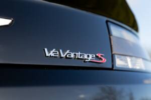 Bild 13/68 von Aston Martin V12 Vantage S (2018)
