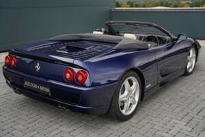 Image 32/50 de Ferrari F 355 Spider (1998)