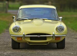 Image 3/50 de Jaguar E-Type (2+2) (1969)