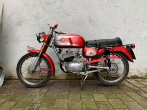 Immagine 2/49 di Benelli Nuovo Leoncino (1965)