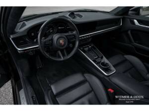 Bild 10/42 von Porsche 911 Carrera S (2019)