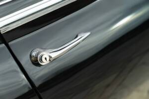 Bild 26/50 von Jaguar E-Type V12 (2+2) (1971)