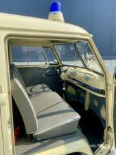 Image 8/8 of Volkswagen T1 panel van (1966)