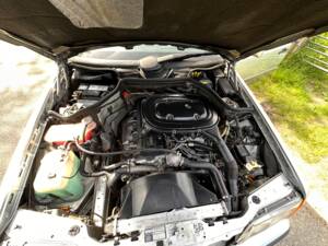 Bild 15/17 von Mercedes-Benz 230 CE (1991)