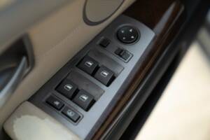 Image 30/50 de BMW 745d (2005)