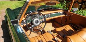 Image 6/7 of Mercedes-Benz 280 SL (1969)