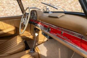 Image 22/50 of Mercedes-Benz 300 SL Roadster (1957)