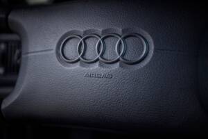 Image 5/99 of Audi RS2 Avant (1994)