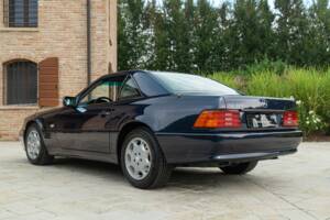 Image 7/50 of Mercedes-Benz SL 320 (1995)