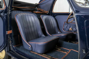 Bild 16/50 von FIAT 500 C Topolino (1953)