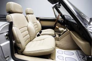 Imagen 18/36 de Alfa Romeo 2.0 Spider (1990)