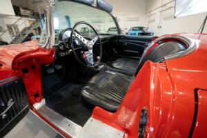 Bild 19/26 von Chevrolet Corvette (1962)