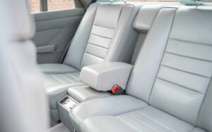 Image 70/72 de Mercedes-Benz 500 SEL (1984)