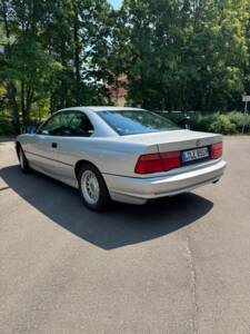 Image 3/11 of BMW 850i (1990)