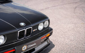 Image 16/91 of BMW M3 Sport Evo (1990)