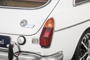 Imagen 31/50 de MG MGB GT (1974)