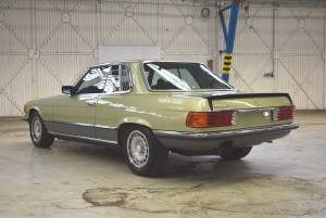 Image 7/67 de Mercedes-Benz 450 SLC 5,0 (1978)