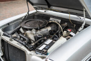 Afbeelding 8/63 van Mercedes-Benz 230&#x2F;6 (1974)