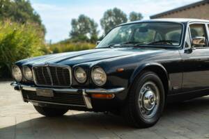 Bild 17/50 von Jaguar XJ 4.2 (1978)