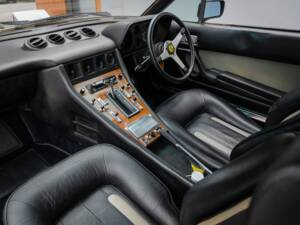 Bild 6/8 von Ferrari 400 GT&#x2F;4 2+2 (1977)