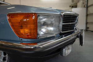 Image 9/33 de Mercedes-Benz 500 SL (1985)