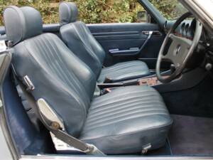 Image 9/18 de Mercedes-Benz 500 SL (1986)