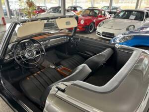 Image 9/30 of Mercedes-Benz 230 SL (1965)