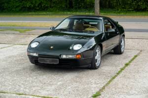Image 11/30 of Porsche 928 GTS (1993)