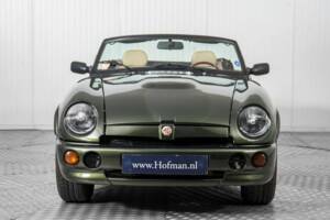 Immagine 15/50 di MG RV8 (1994)