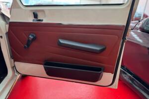 Image 11/19 of Renault R 6 GTL (1980)