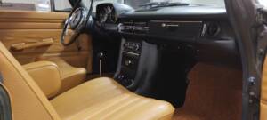 Bild 13/25 von Mercedes-Benz 200 (1969)