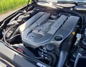 Image 7/9 of Mercedes-Benz SL 55 AMG (2003)