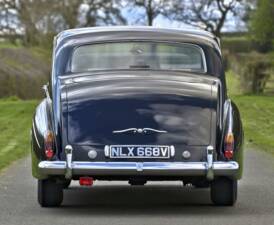Image 14/50 of Rolls-Royce Phantom V James Young (1964)