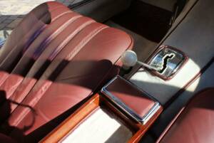 Image 46/50 of Mercedes-Benz 230 SL (1967)