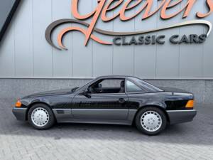 Image 16/50 de Mercedes-Benz 300 SL (1990)