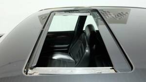 Bild 21/28 von Mercedes-Benz 500 E (1991)