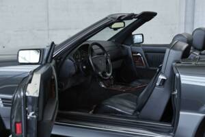Image 22/50 of Mercedes-Benz 600 SL (1993)
