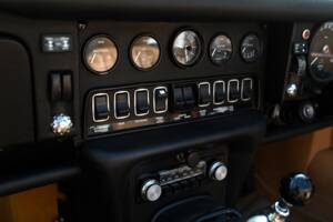 Image 16/26 de Jaguar Type E V12 (1973)