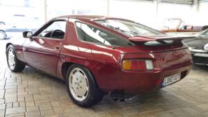 Image 4/18 of Porsche 928 S (1982)