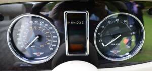 Bild 48/50 von Bentley Azure (2003)