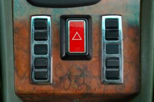 Image 40/50 of Mercedes-Benz 500 SLC (1984)