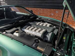 Bild 6/83 von Aston Martin DB 7 Vantage Volante (2001)